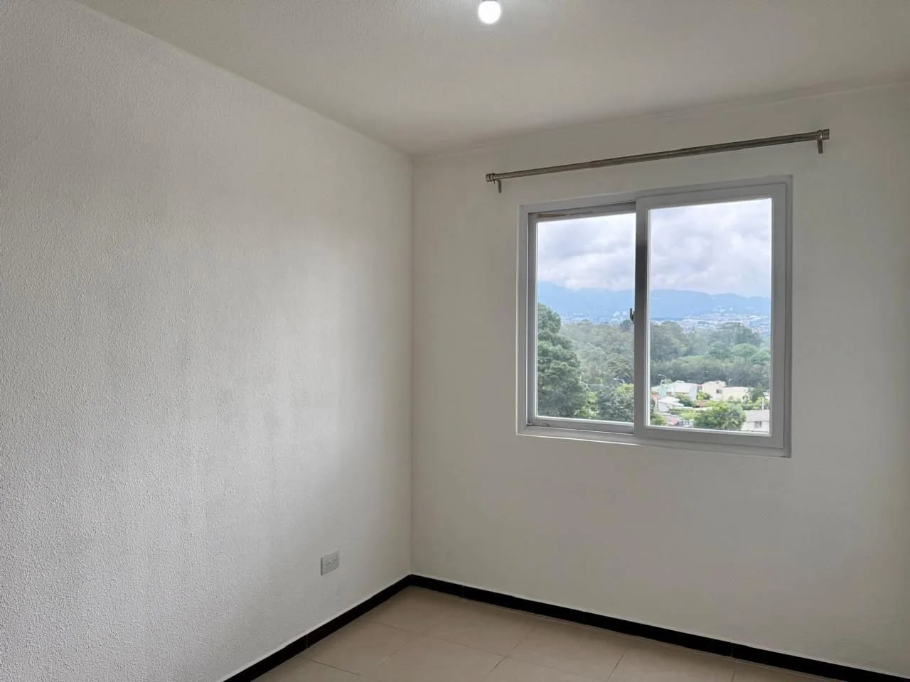 APARTAMENTO EN RENTA EN ZONA 11, PARQUE 11 — Apartamento en Alquiler en Parque 11, Zona 11, Guatemala, Ciudad — foto 6 de 16