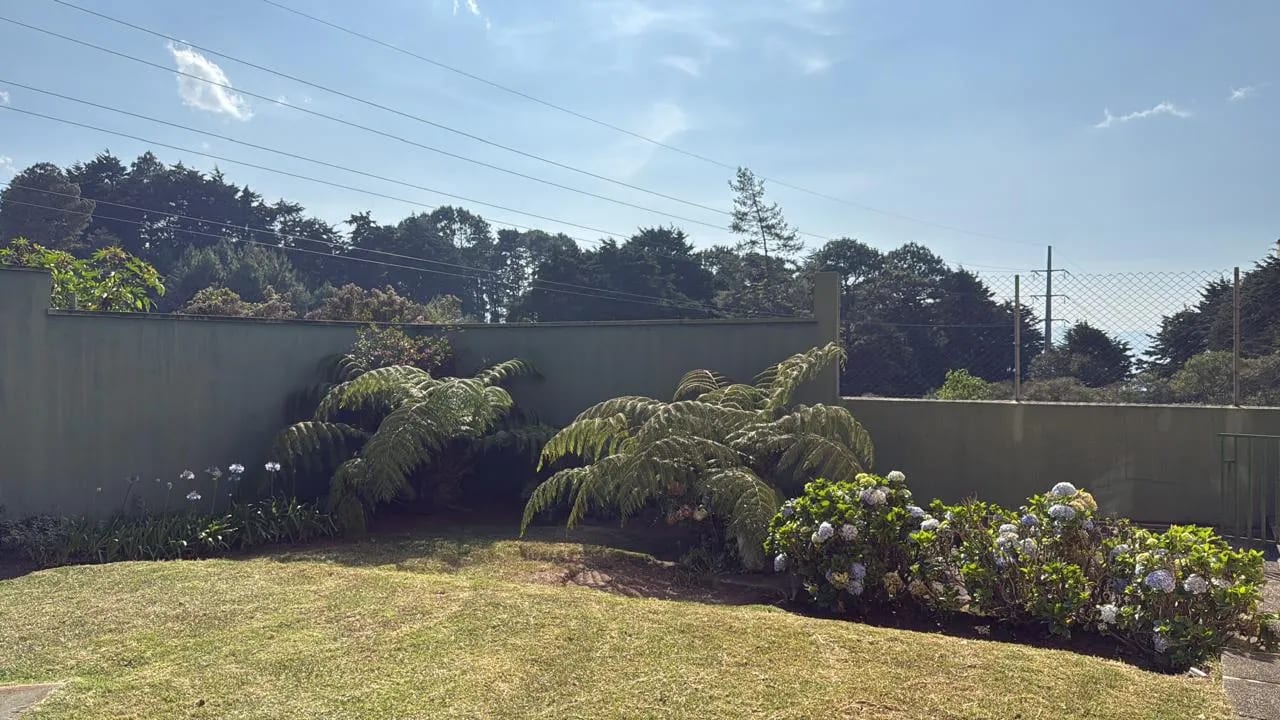 CASA EN VENTA EN CARRETERA A EL SALVADOR, KM 18.5, ACCESO POR LA BRECHA — Casa en Venta en Bosques de Villa Verde, Carretera a El Salvador, Guatemala, Ciudad — foto 11 de 16