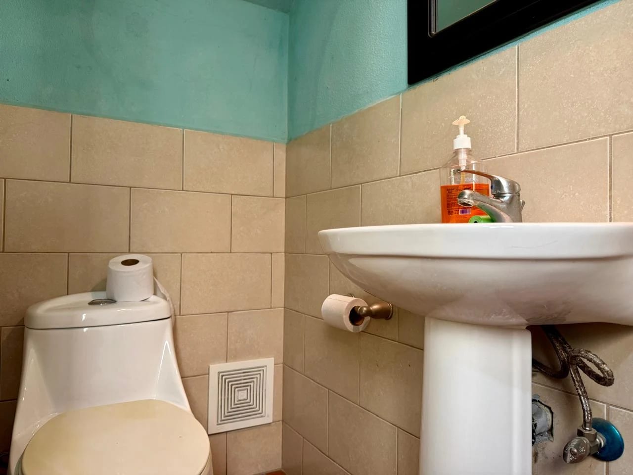 CASA EN VENTA EN VILLA NUEVA, JARDINES DE VERONA, CIUDAD SANTA CLARA — Casa en Venta en Villa Nueva, Guatemala, Ciudad — foto 3 de 17
