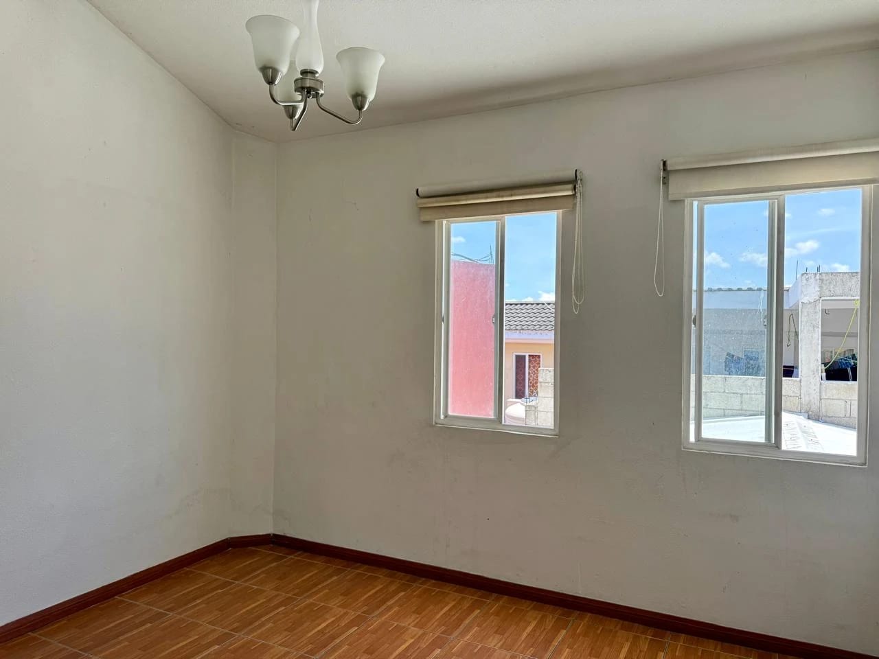 CASA EN VENTA EN VILLA NUEVA, JARDINES DE VERONA, CIUDAD SANTA CLARA — Casa en Venta en Villa Nueva, Guatemala, Ciudad — foto 15 de 17
