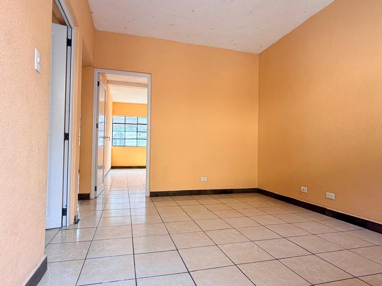 CASA EN VENTA EN VILLA LOBOS, VILLA NUEVA — Casa en Venta en Villa Nueva, Guatemala, Ciudad — foto 8 de 16