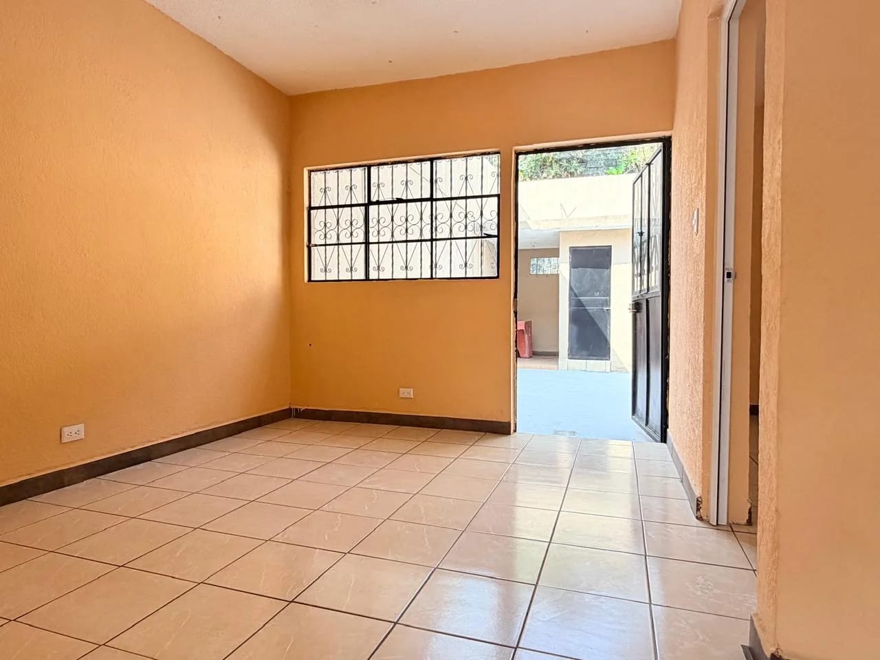 CASA EN VENTA EN VILLA LOBOS, VILLA NUEVA — Casa en Venta en Villa Nueva, Guatemala, Ciudad — foto 11 de 16