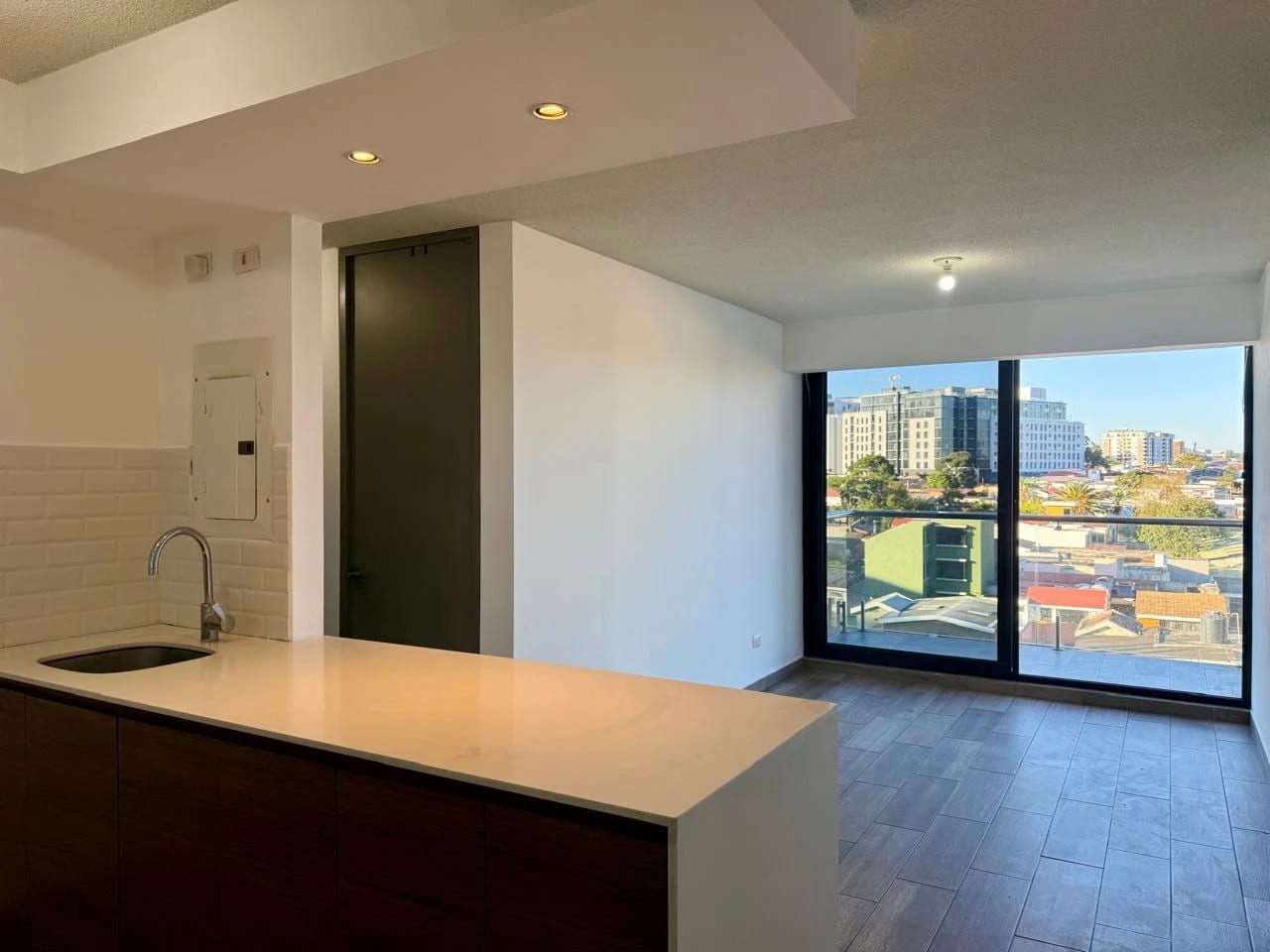 APARTAMENTO EN VENTA EN ZONA 11, ARALIA 1 — Apartamento en Venta en Aralia Mariscal, Zona 11, Guatemala, Ciudad — foto 2 de 17