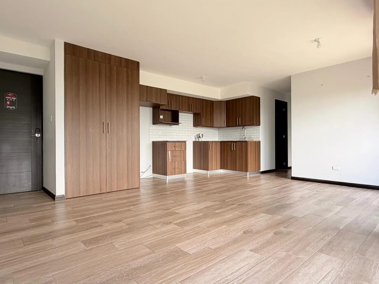 APARTAMENTO EN VENTA EN ZONA 16, NAGANO — Apartamento en Venta en Zona 16, Guatemala, Ciudad — foto 4 de 15