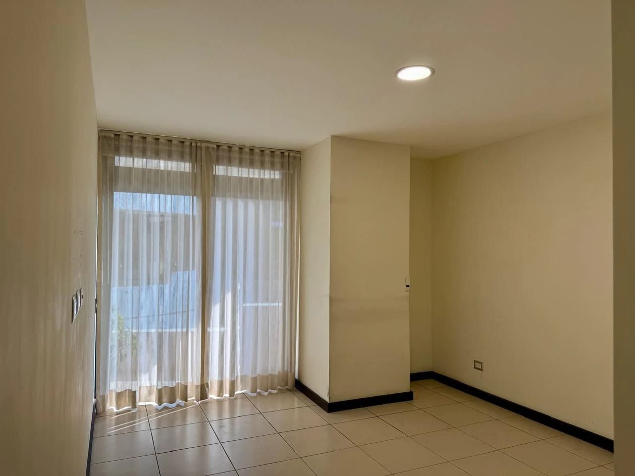 APARTAMENTO EN RENTA EN ZONA 11, MIRAGE — Apartamento en Alquiler en Mirage las charcas, Zona 11, Guatemala, Ciudad — foto 6 de 12