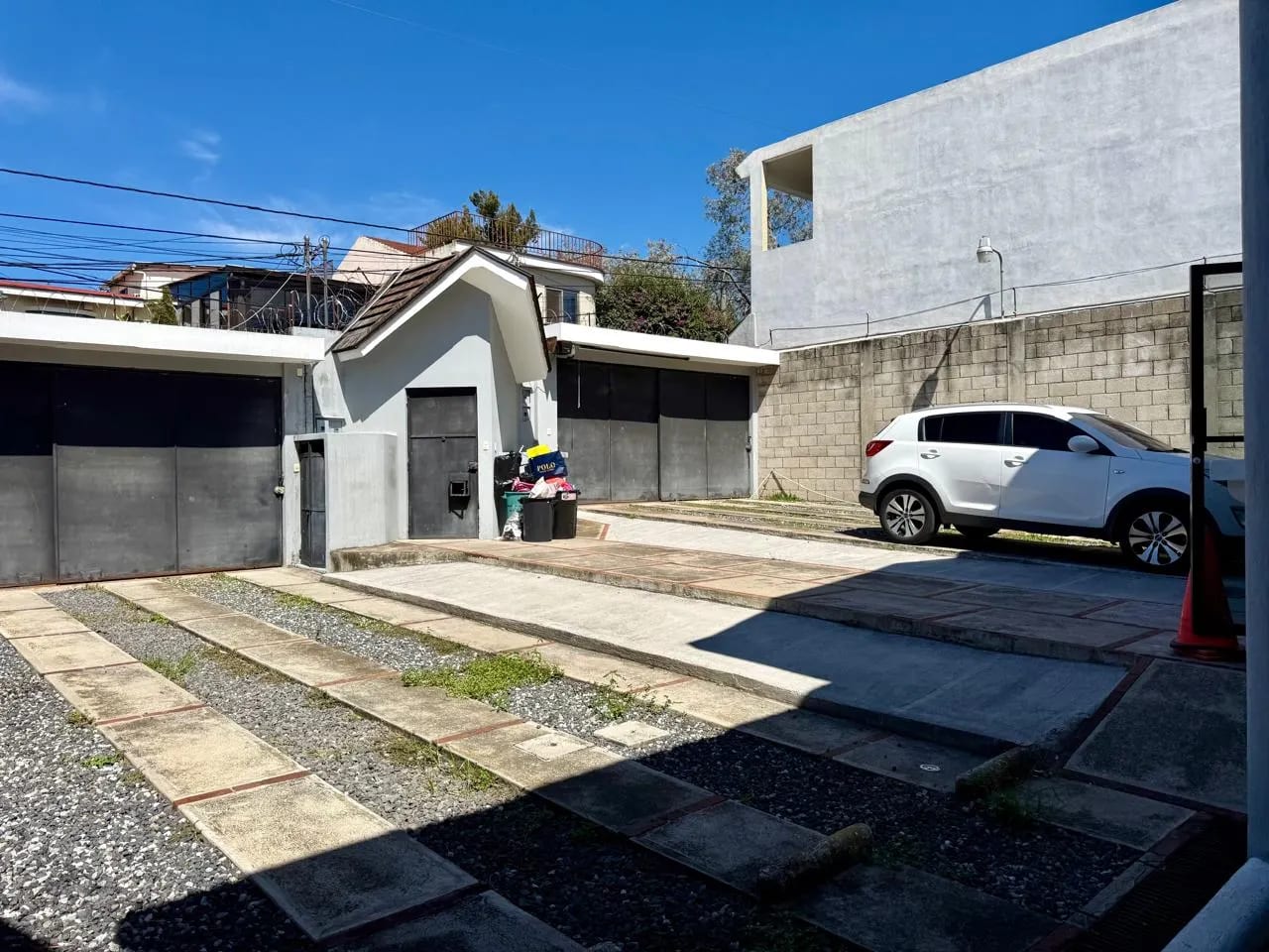 APARTAMENTO EN RENTA EN SAN CRISTOBAL, SECTOR B2 — Apartamento en Alquiler en Zona 8 Mixco, Guatemala, Ciudad — foto 2 de 17