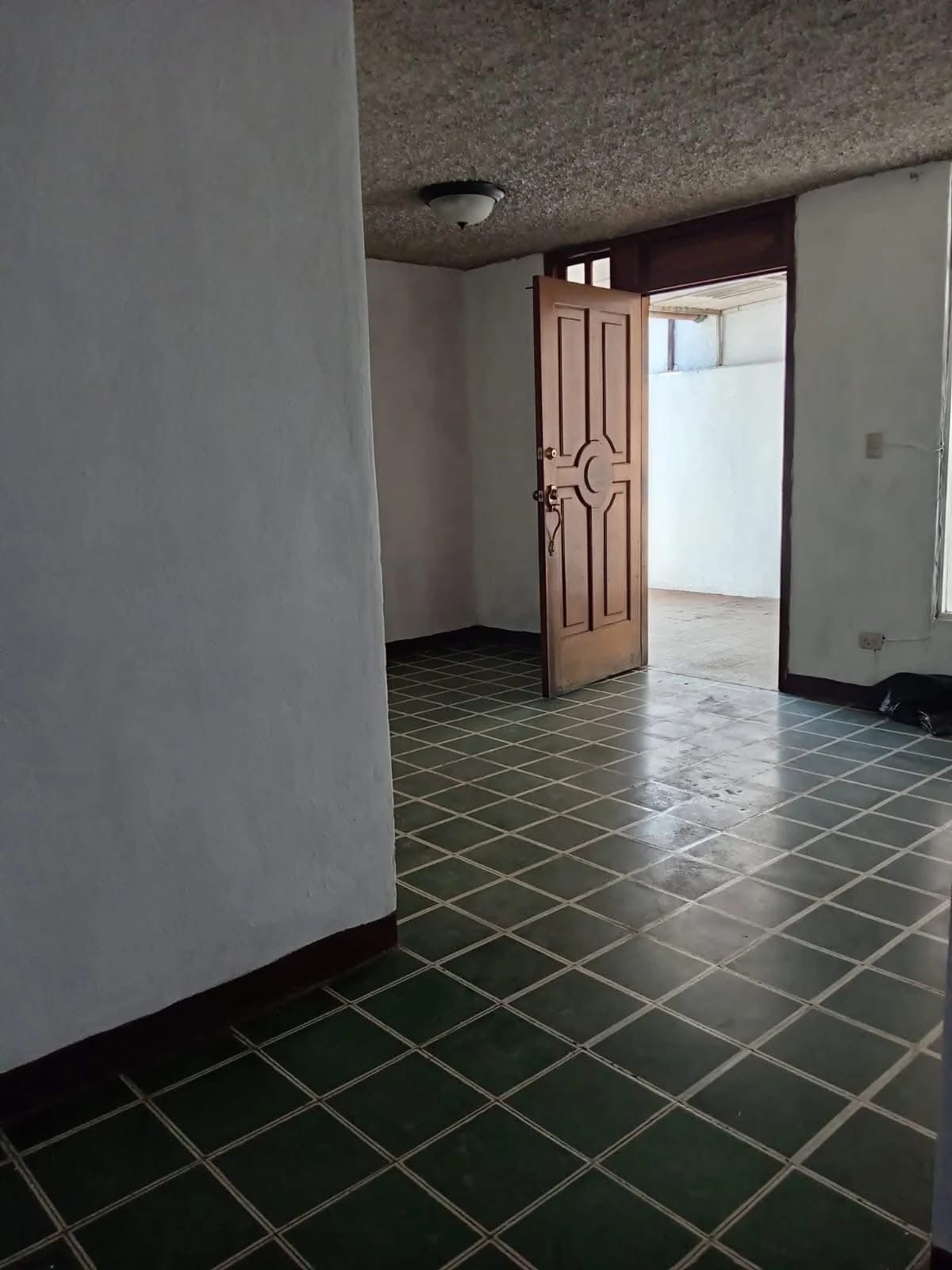 CASA EN VENTA EN ZONA 11, COLONIA GRANAI I — Casa en Venta en Granai & Townson, Zona 11, Guatemala, Ciudad — foto 4 de 17
