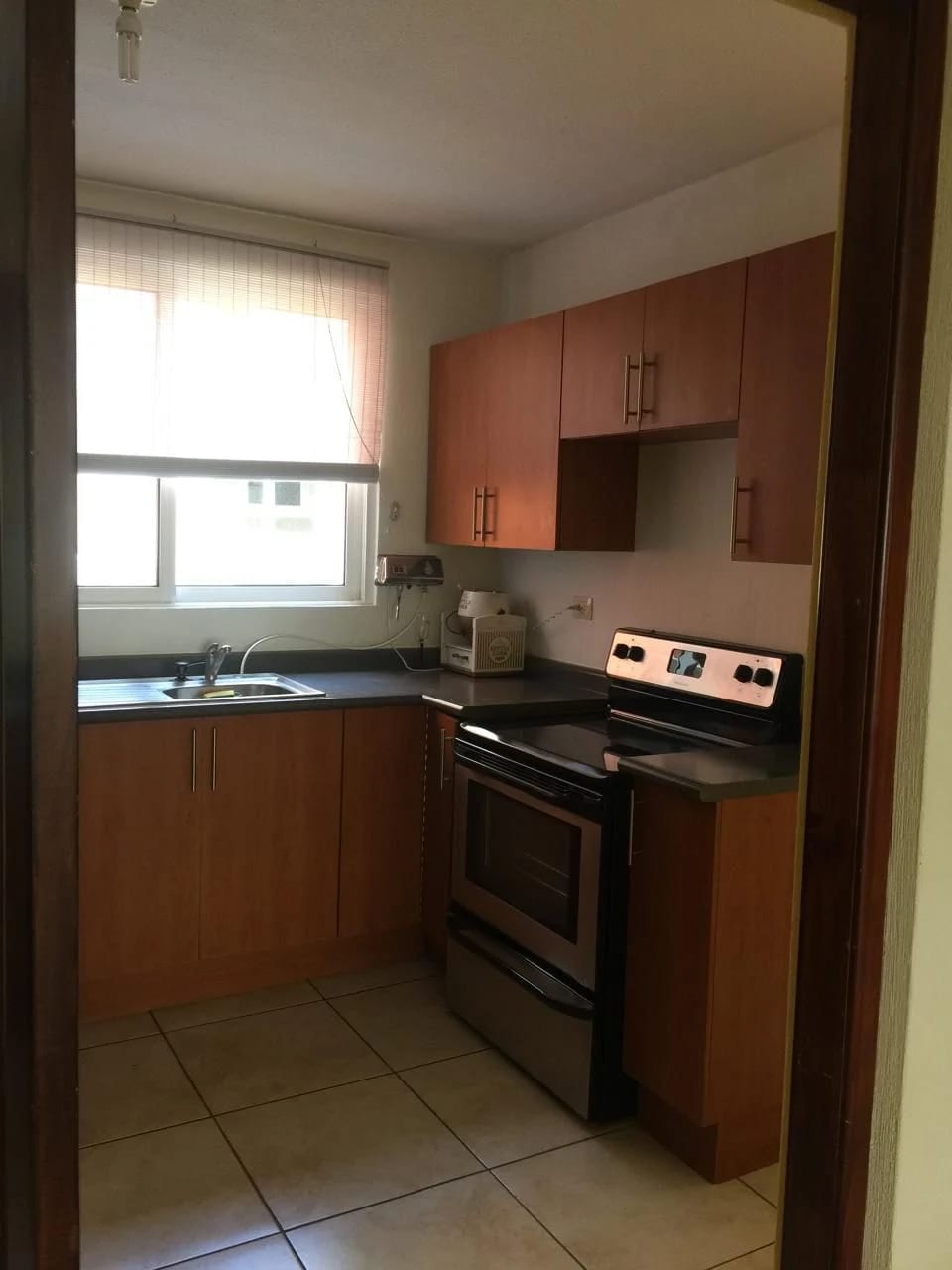APARTAMENTO EN RENTA EN ZONA 12, ALTOS DE LA COLINA — Apartamento en Alquiler en Altos de la colonia, Zona 12, Guatemala, Ciudad — foto 2 de 17
