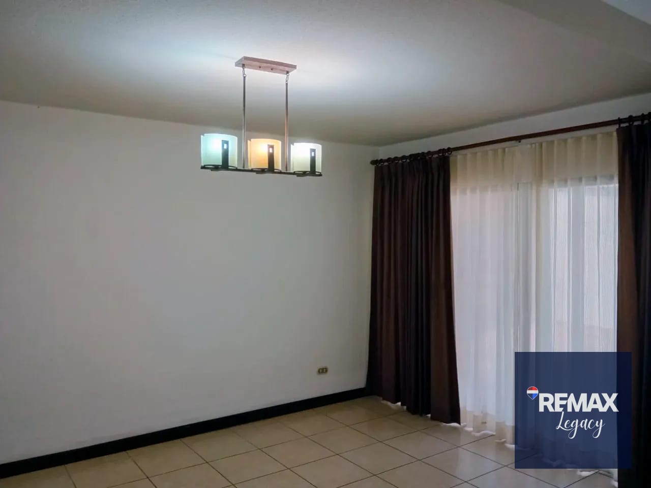 Casa Venta | Portal de San Isidro | zona 16 - Image 3
