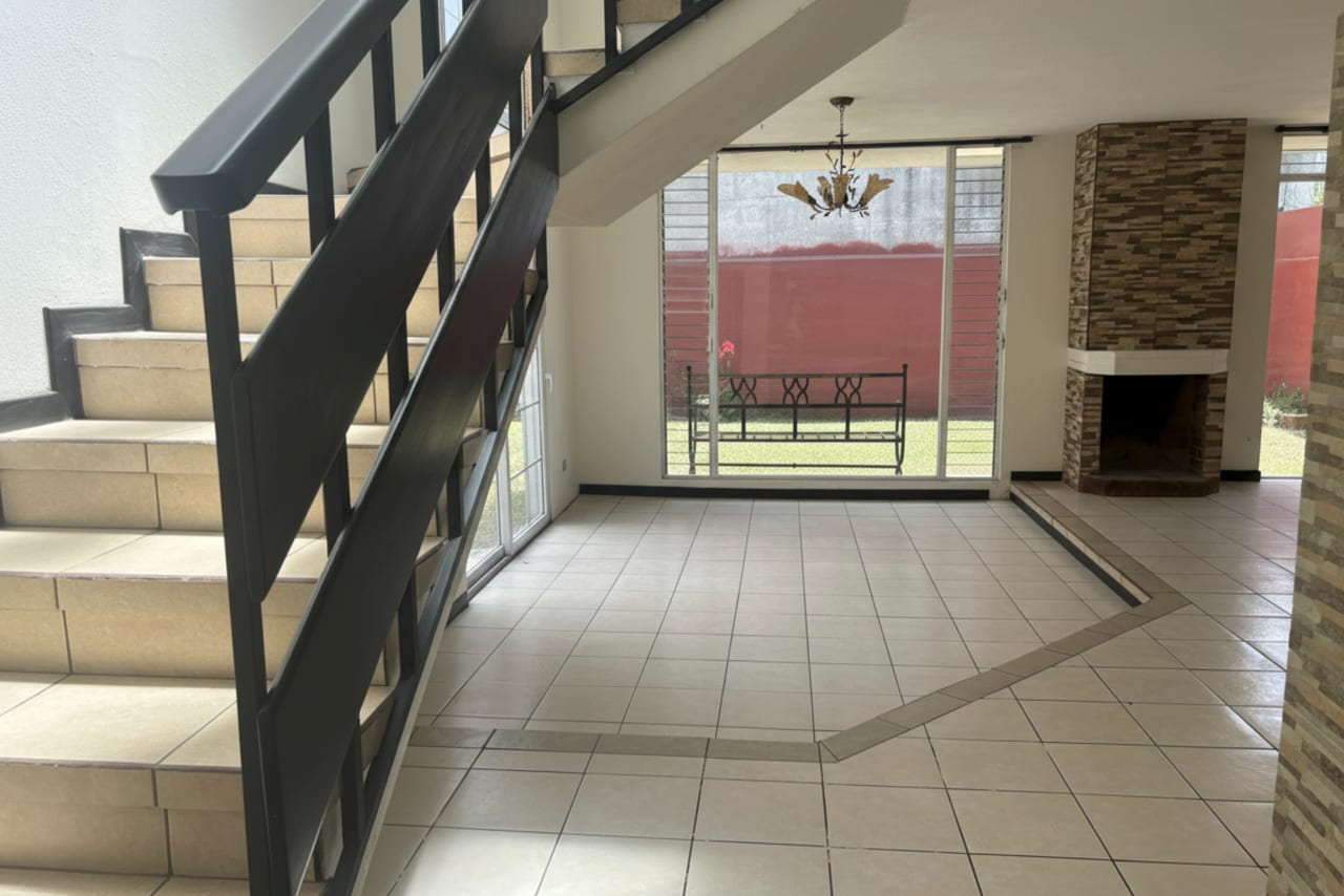 Casa Renta | Condominio | Santa Catarina Pinula - Image 2