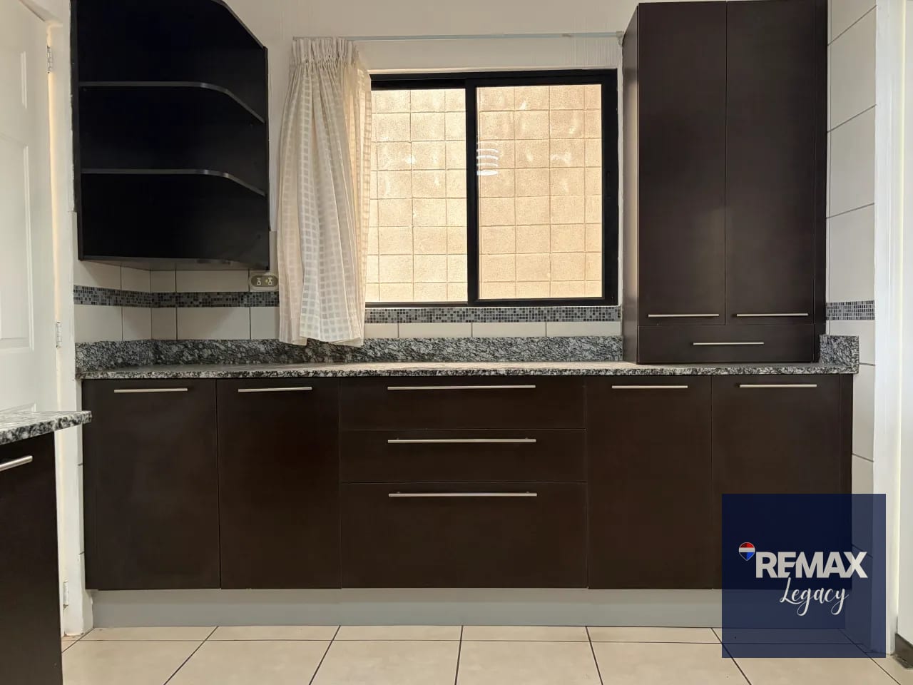 Casa Venta | Portal de San Isidro | zona 16 — Casa en Venta en San Isidro, Zona 16, Guatemala, Ciudad — foto 9 de 17