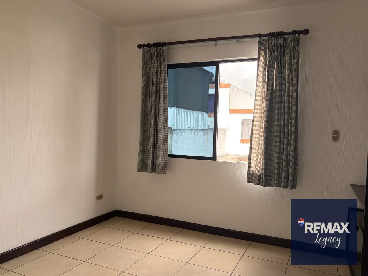 Casa Venta | Portal de San Isidro | zona 16 — Casa en Venta en San Isidro, Zona 16, Guatemala, Ciudad — foto 13 de 17