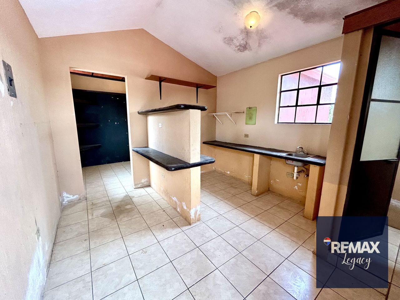 Casa Venta | Jardines de San Isidro | zona 16 — Casa en Venta en Zona 16, Guatemala, Ciudad — foto 13 de 17
