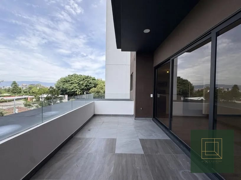 Apartamento con terraza en renta, edificio Alena zona 15 — Apartamento en Alquiler en Alena, Zona 15, Guatemala, Ciudad — foto 5 de 9