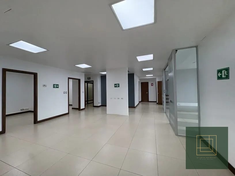 Oficina en renta, edificio Avante zona 15 — Oficina en Alquiler en Avante, Zona 15, Guatemala, Ciudad — foto 1 de 8