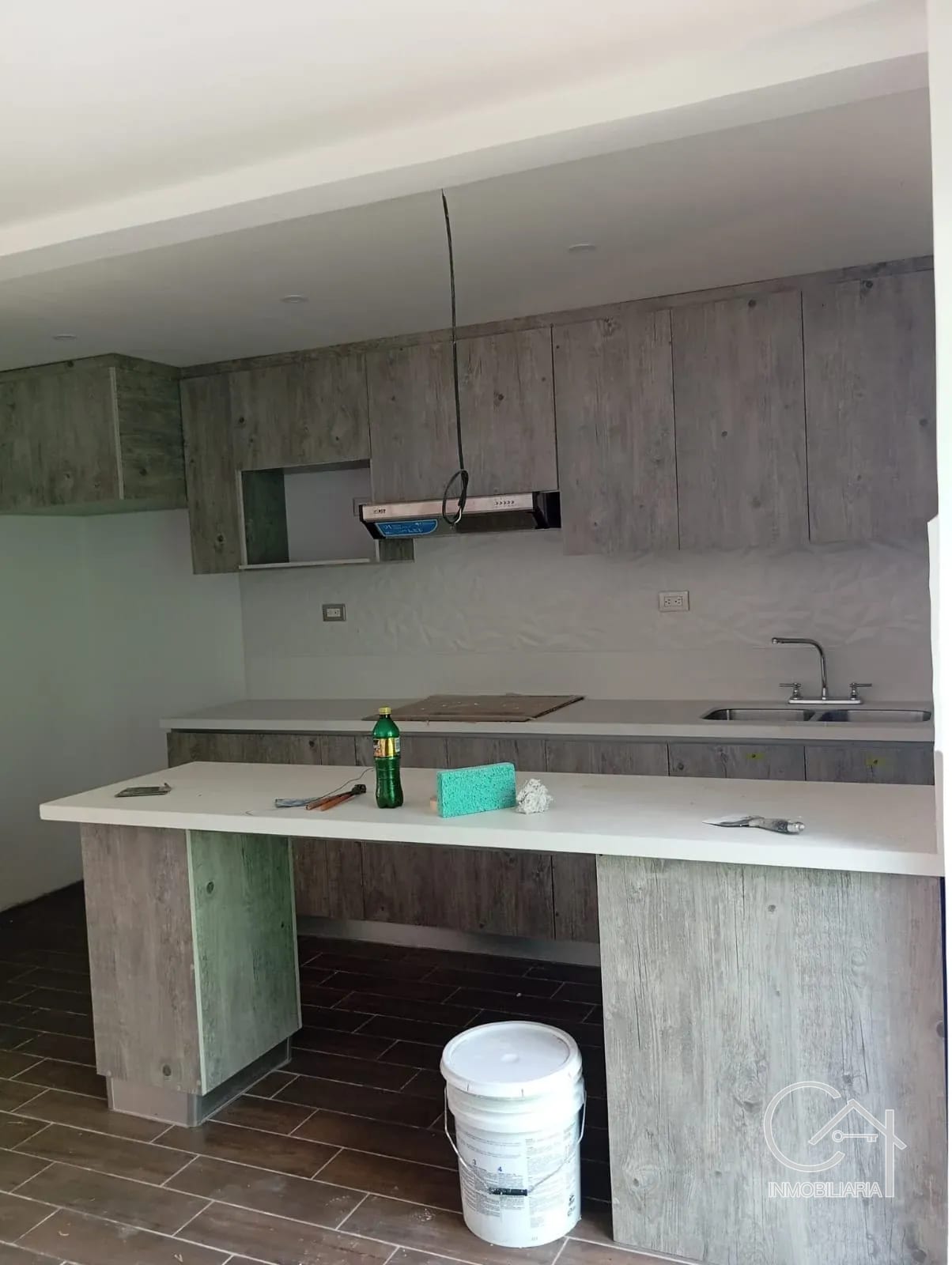 El Encanto zona 16 -Casa en renta — Casa en Alquiler en Zona 16, Guatemala, Ciudad — foto 2 de 15
