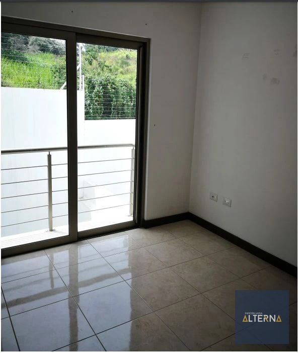 Casa en renta Zona 16 — Casa en Alquiler en Zona 16, Guatemala, Ciudad — foto 12 de 14