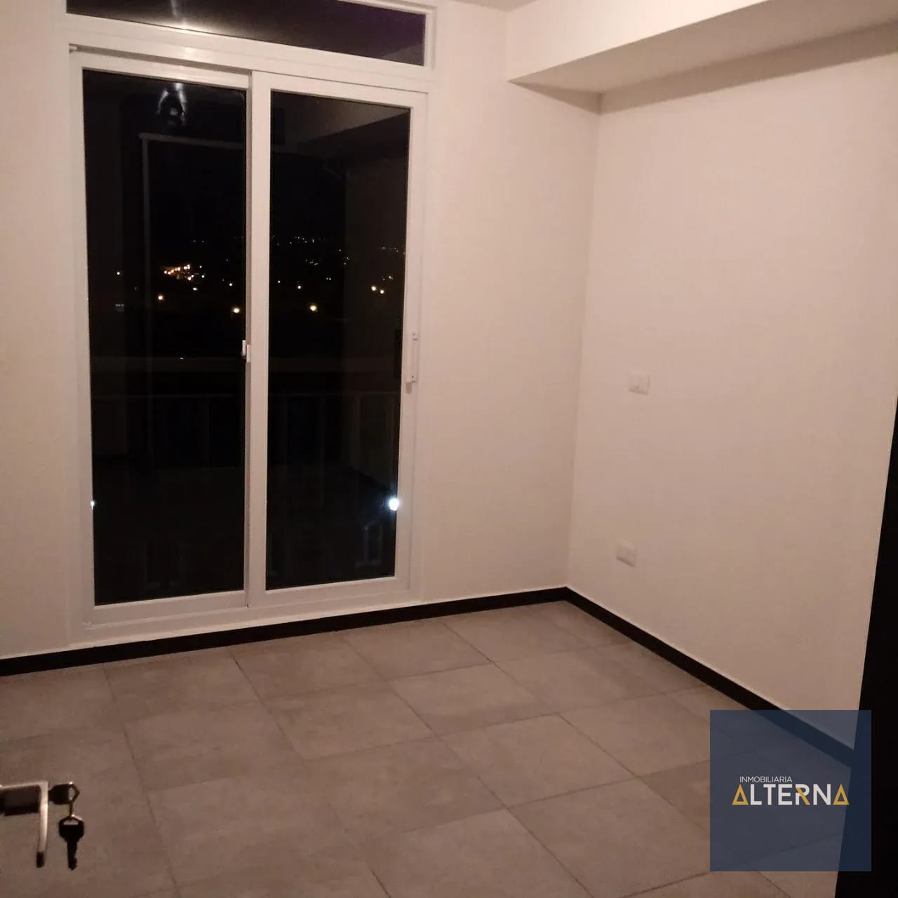 Acogedor Apartamento en Renta en zona 5 — Apartamento en Alquiler en Zona 5, Guatemala, Ciudad — foto 4 de 6