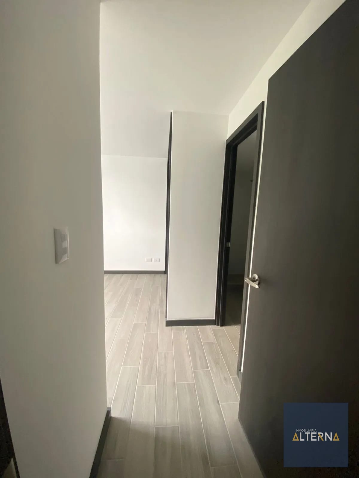 Apartamento en Renta en Zona 16 Muy cerca de la entrada a Hacienda Real — Apartamento en Alquiler en Zona 16, Guatemala, Ciudad — foto 1 de 7
