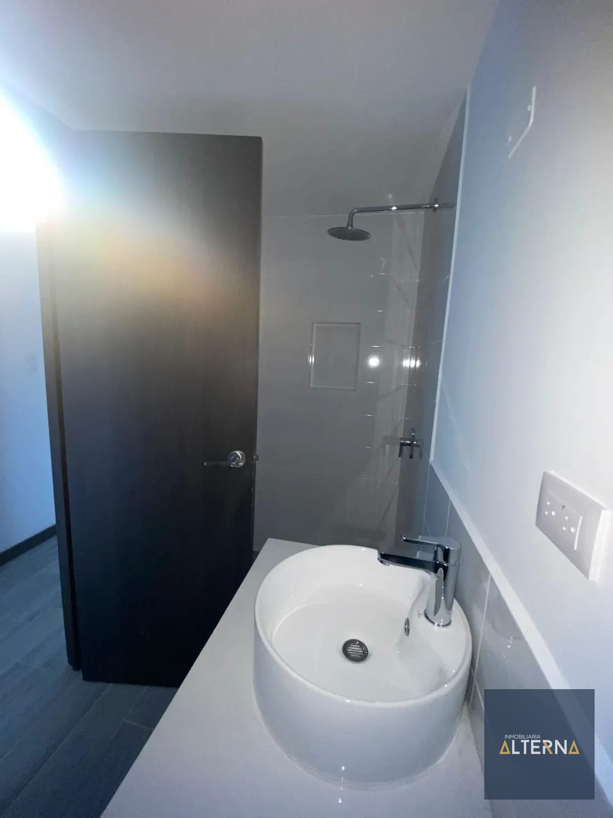 Apartamento en Renta en Zona 16 Muy cerca de la entrada a Hacienda Real — Apartamento en Alquiler en Zona 16, Guatemala, Ciudad — foto 4 de 7