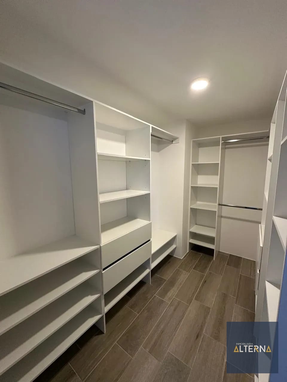 Apartamento en renta en Zona 14 — Apartamento en Alquiler en Zona 14, Guatemala, Ciudad — foto 7 de 8