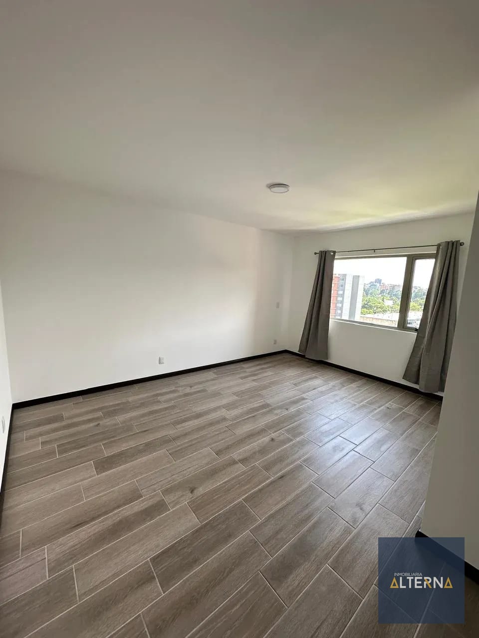 Apartamento en Venta Zona 14 primer nivel con jardin — Apartamento en Venta en Zona 14, Guatemala, Ciudad — foto 10 de 10