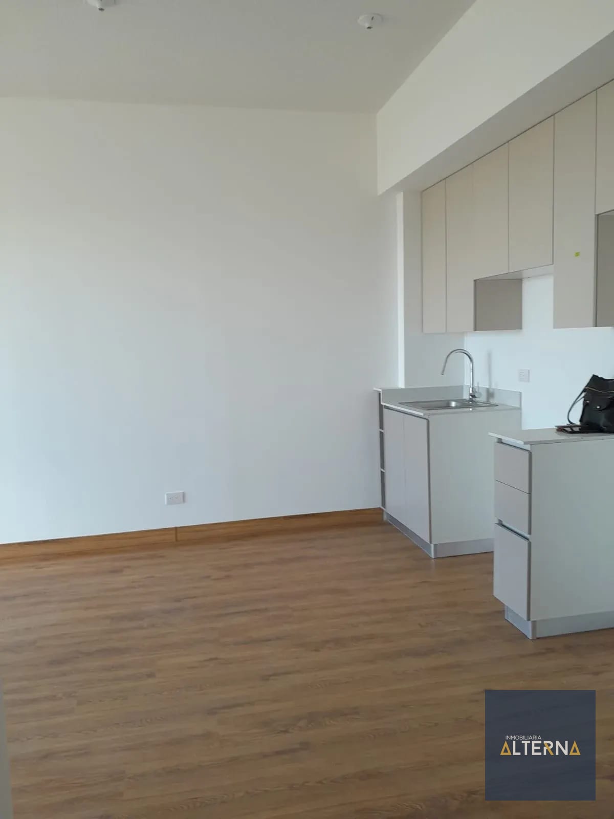 Apartamento en Renta en Zona 2 — Apartamento en Alquiler en Zona 2, Guatemala, Ciudad — foto 11 de 17