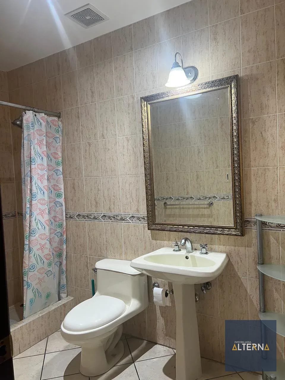Apartamento en Renta Amueblado y Equipado — Apartamento en Alquiler en Zona 10, Guatemala, Ciudad — foto 2 de 11