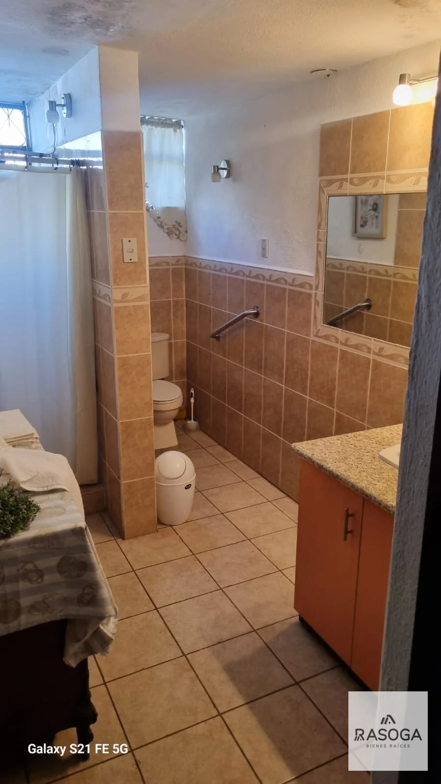 CASA SEMIAMUEBLADA EN ALQUILER EN ZONA 5, JARDINES DE LA ASUNCIÓN — Casa en Alquiler en Jardines de La Asunción, Zona 5, Guatemala, Ciudad — foto 5 de 5