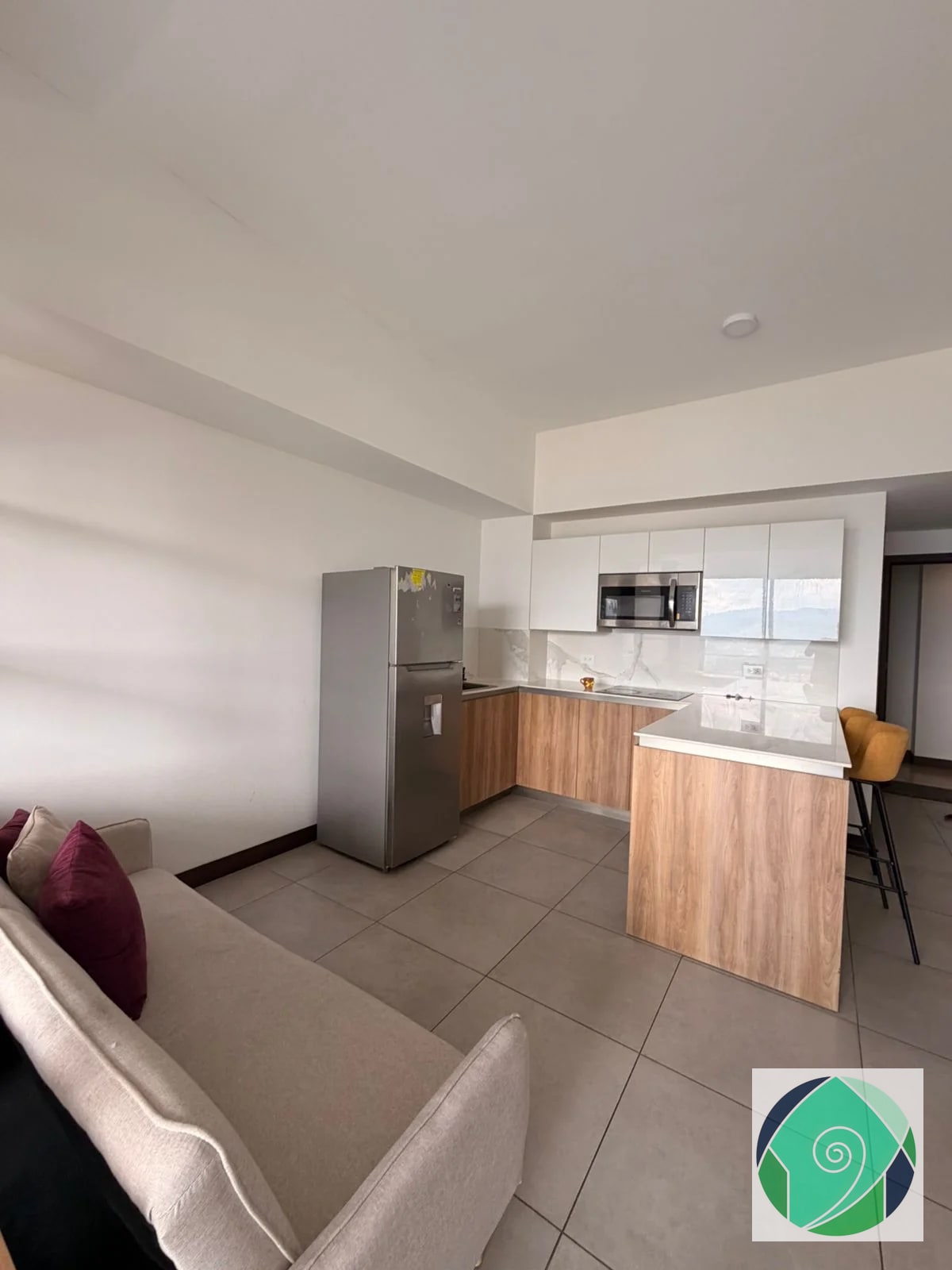 ALQUILER APARTAMENTO AMUEBLADO EN ZONA 13 — Apartamento en Alquiler en Elemento Plaza Berlín, Zona 13, Guatemala, Ciudad — foto 7 de 11