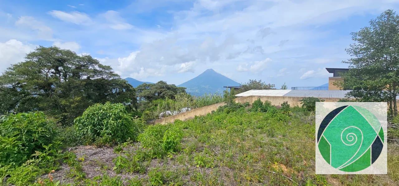 Venta Terreno en el Hato, Antigua — Terreno en Venta en Antigua, Sacatepéquez — foto 1 de 9