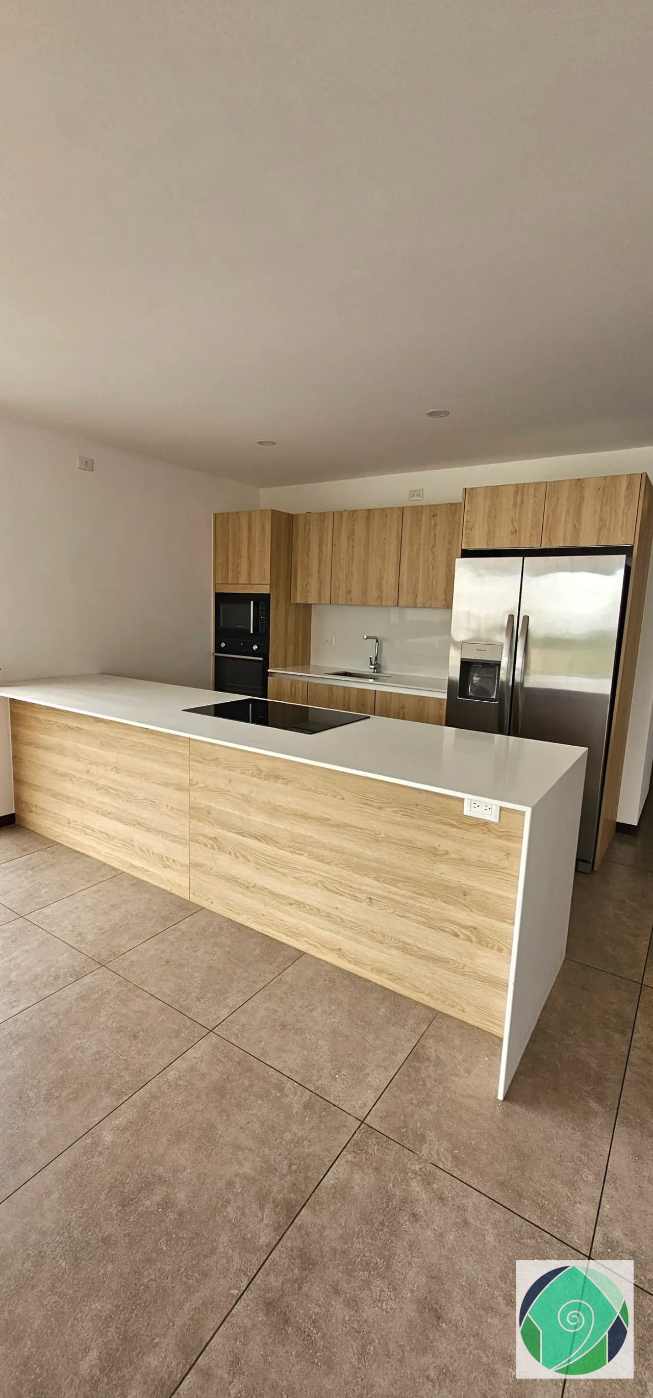 Alquiler Apto de 3 Habitaciones y Terraza en Zona 15 — Apartamento en Alquiler en Albero San Lazaro, Zona 15, Guatemala, Ciudad — foto 3 de 17