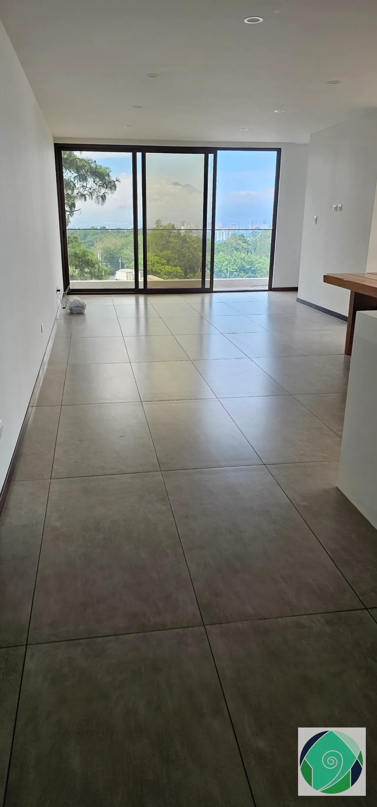 Alquiler Apto de 3 Habitaciones y Terraza en Zona 15 — Apartamento en Alquiler en Albero San Lazaro, Zona 15, Guatemala, Ciudad — foto 4 de 17