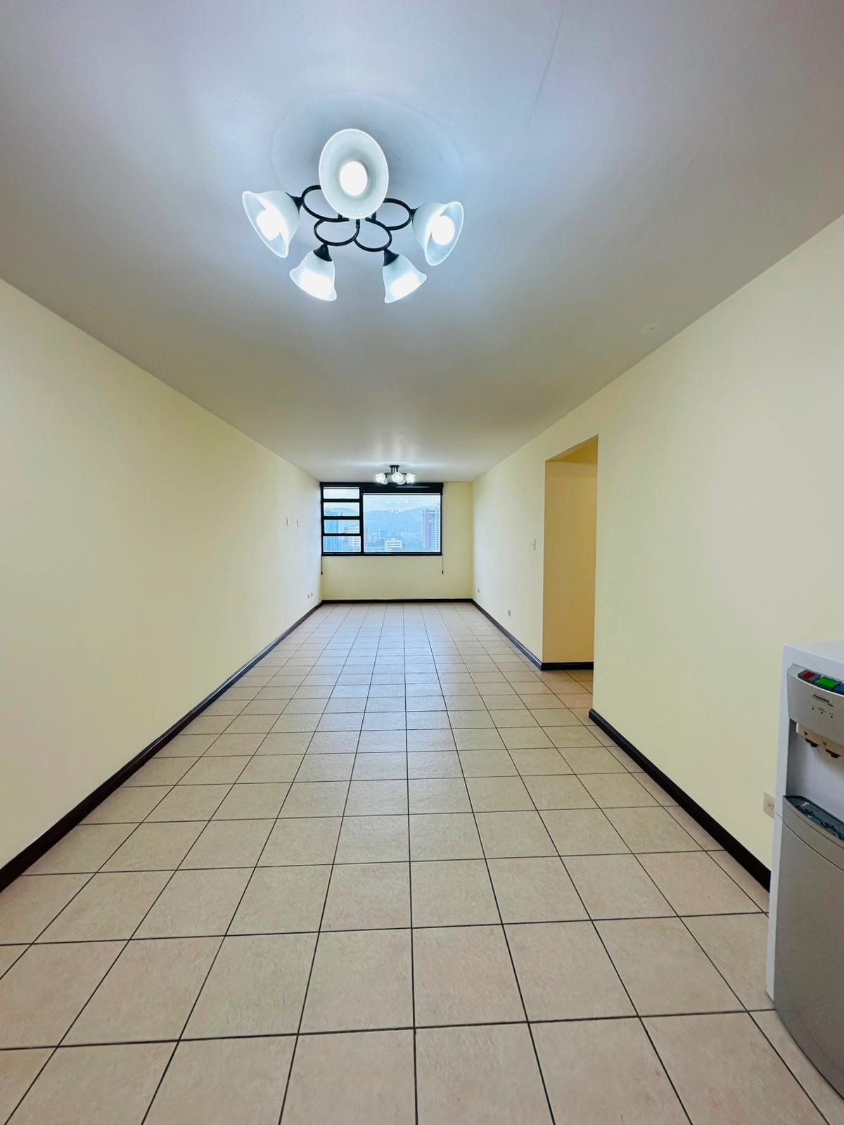 Apartamento en renta zona 14 — Apartamento en Alquiler en Santorini, Zona 14, Guatemala, Ciudad — foto 1 de 6