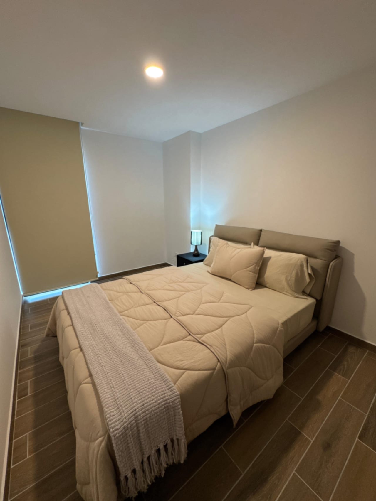 Apartamento amueblado en renta zona 14 — Apartamento en Alquiler en Zona 14, Guatemala, Ciudad — foto 2 de 6