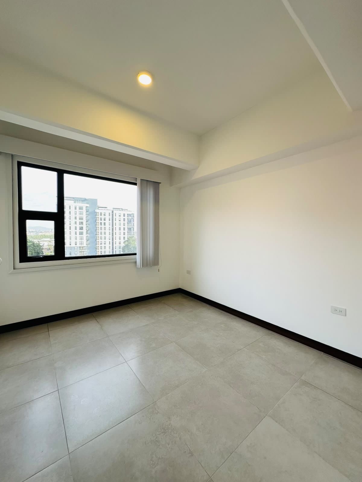 Apartamento en renta Zona 13 — Apartamento en Alquiler en Elemento Plaza Berlín, Zona 13, Guatemala, Ciudad — foto 7 de 7