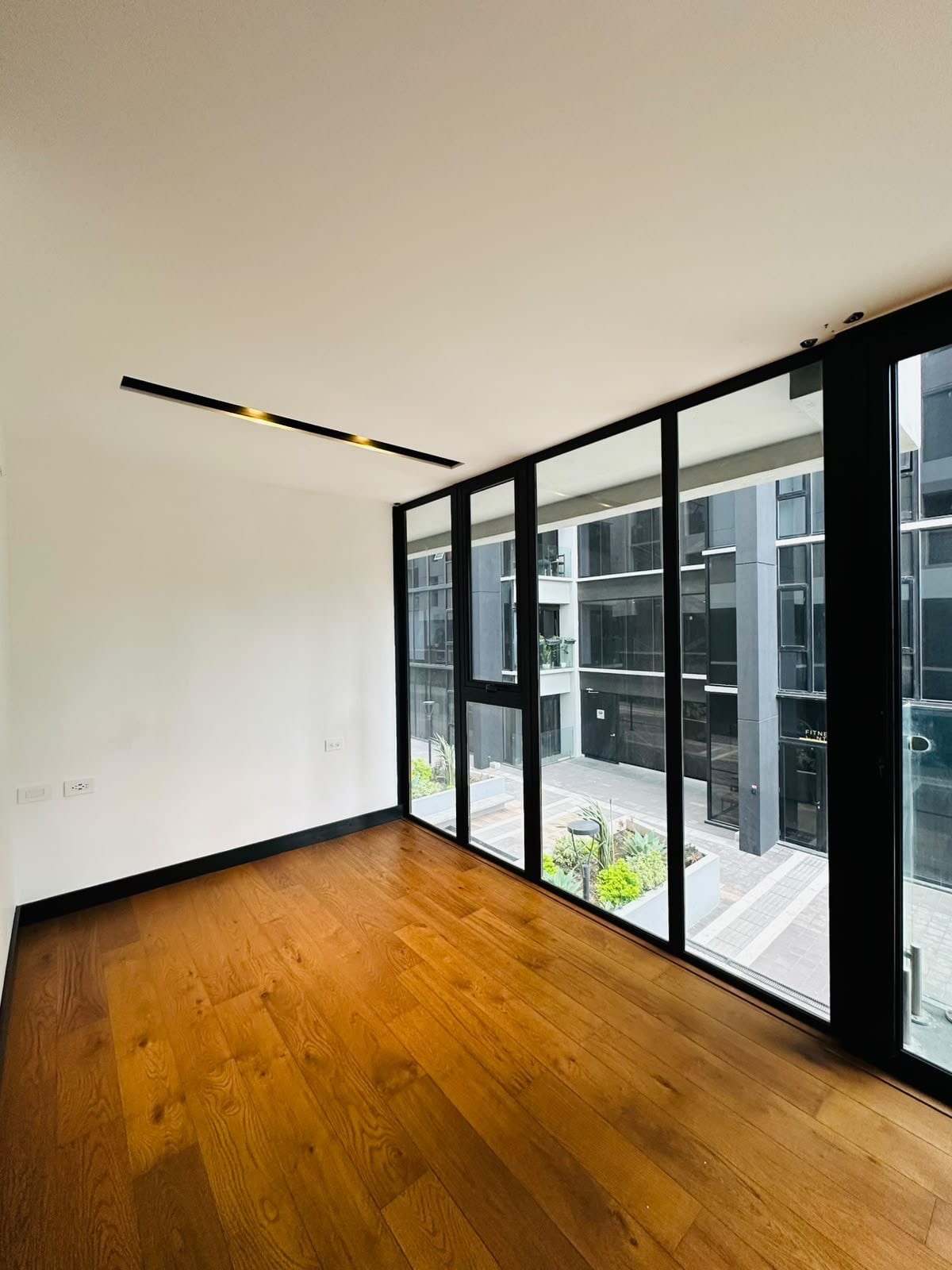 Loft estudio Renta y venta — Apartamento en Alquiler en Villa Mariscal, Zona 11, Guatemala, Ciudad — foto 5 de 7
