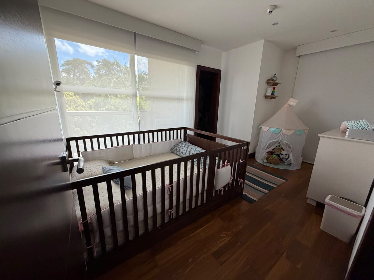 Espectacular apartamento en renta zona 14 — Apartamento en Alquiler en Tiffany Cañada, Zona 14, Guatemala, Ciudad — foto 4 de 7