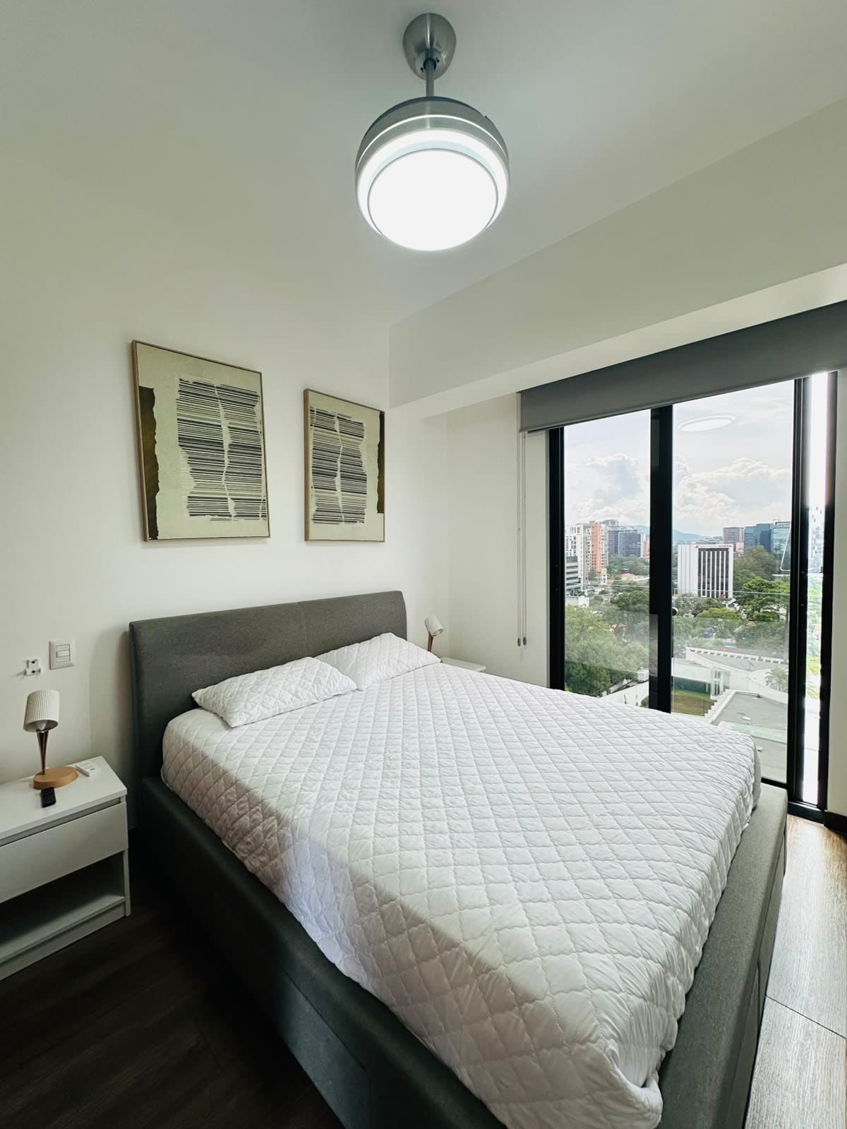 Apartamento en renta zona 10 — Apartamento en Alquiler en Brunelo, Zona 10, Guatemala, Ciudad — foto 4 de 7