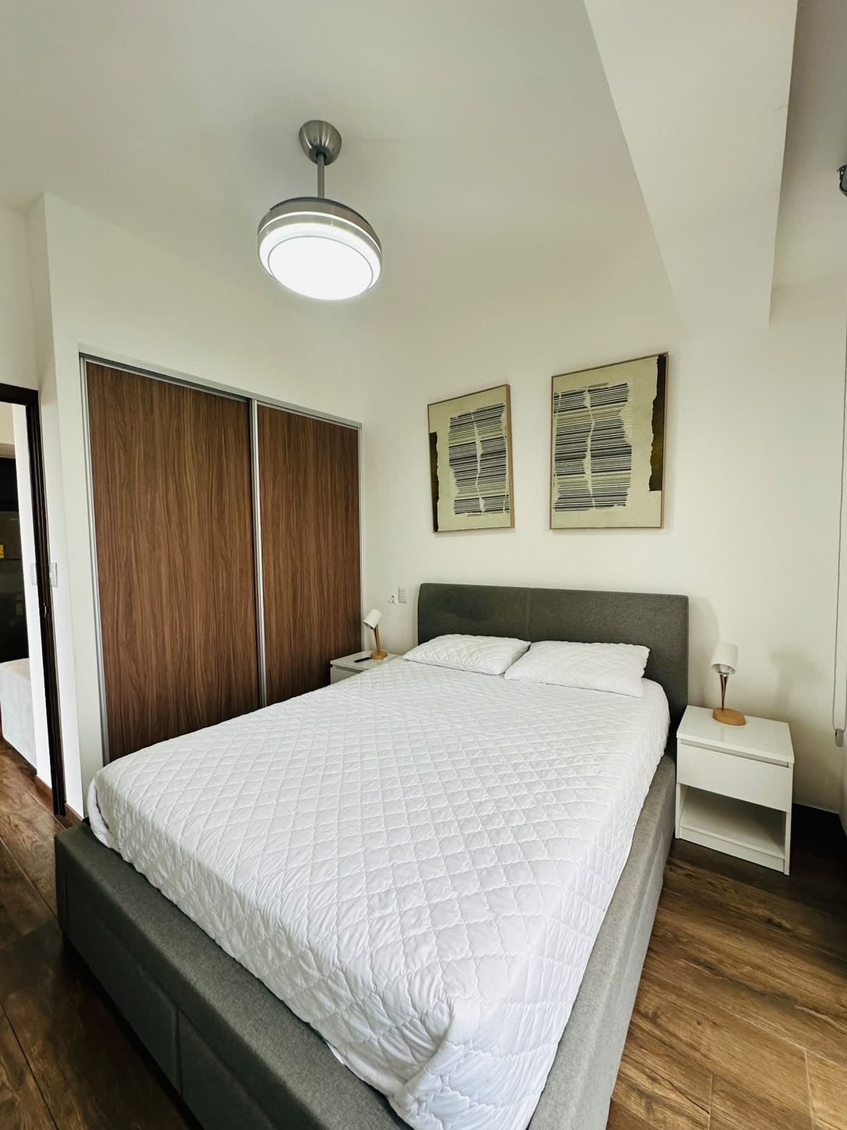 Apartamento en renta zona 10 — Apartamento en Alquiler en Brunelo, Zona 10, Guatemala, Ciudad — foto 5 de 7