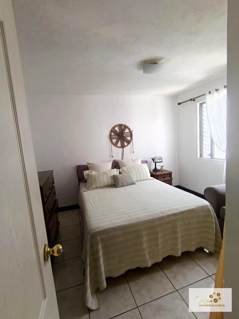 VENTA DE PROPIEDAD EXCLUSIVA EN SAN CRISTOBAL, ZONA 8 DE MIXCO — Casa en Venta en Zona 8 Mixco, Guatemala, Ciudad — foto 5 de 12