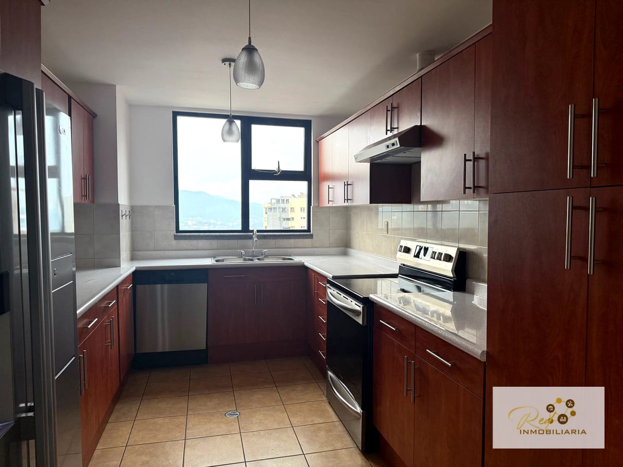 ALQUILER APARTAMENTO Y AMPLIO EDIFICIO BELLAGIO Zona 14 — Apartamento en Alquiler en Bellagio, Zona 14, Guatemala, Ciudad — foto 12 de 16