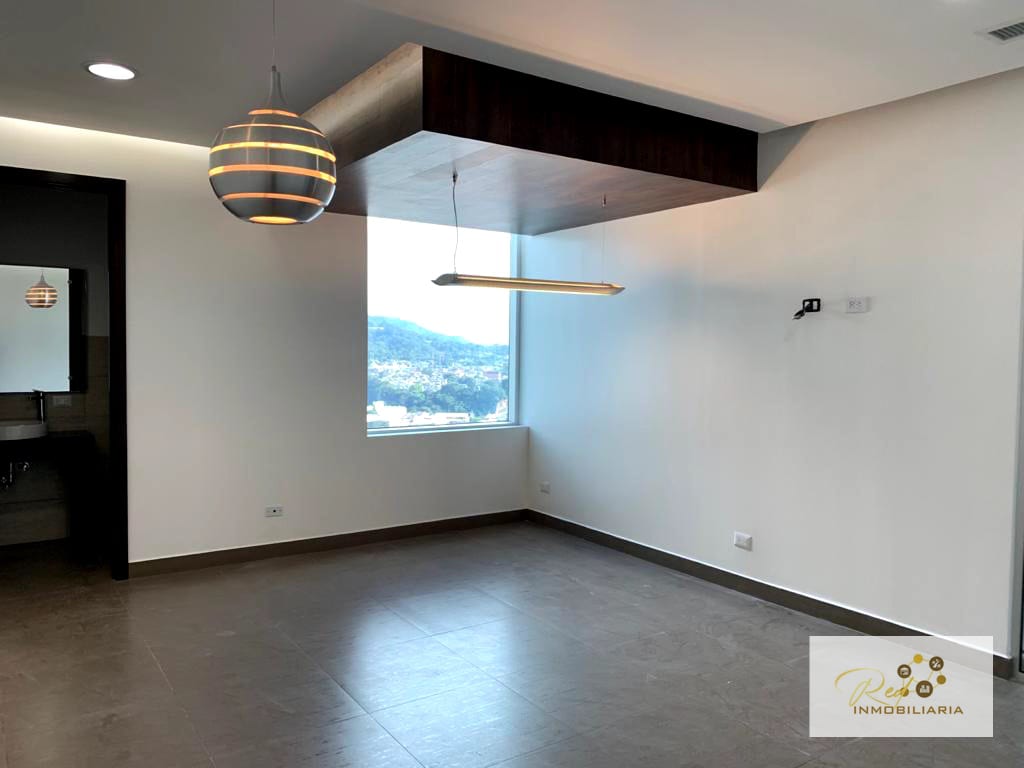🏢 Oficinas en Renta – Torre IV, Zona Pradera (copia) — Oficina en Alquiler en Zona 10, Guatemala, Ciudad — foto 8 de 16