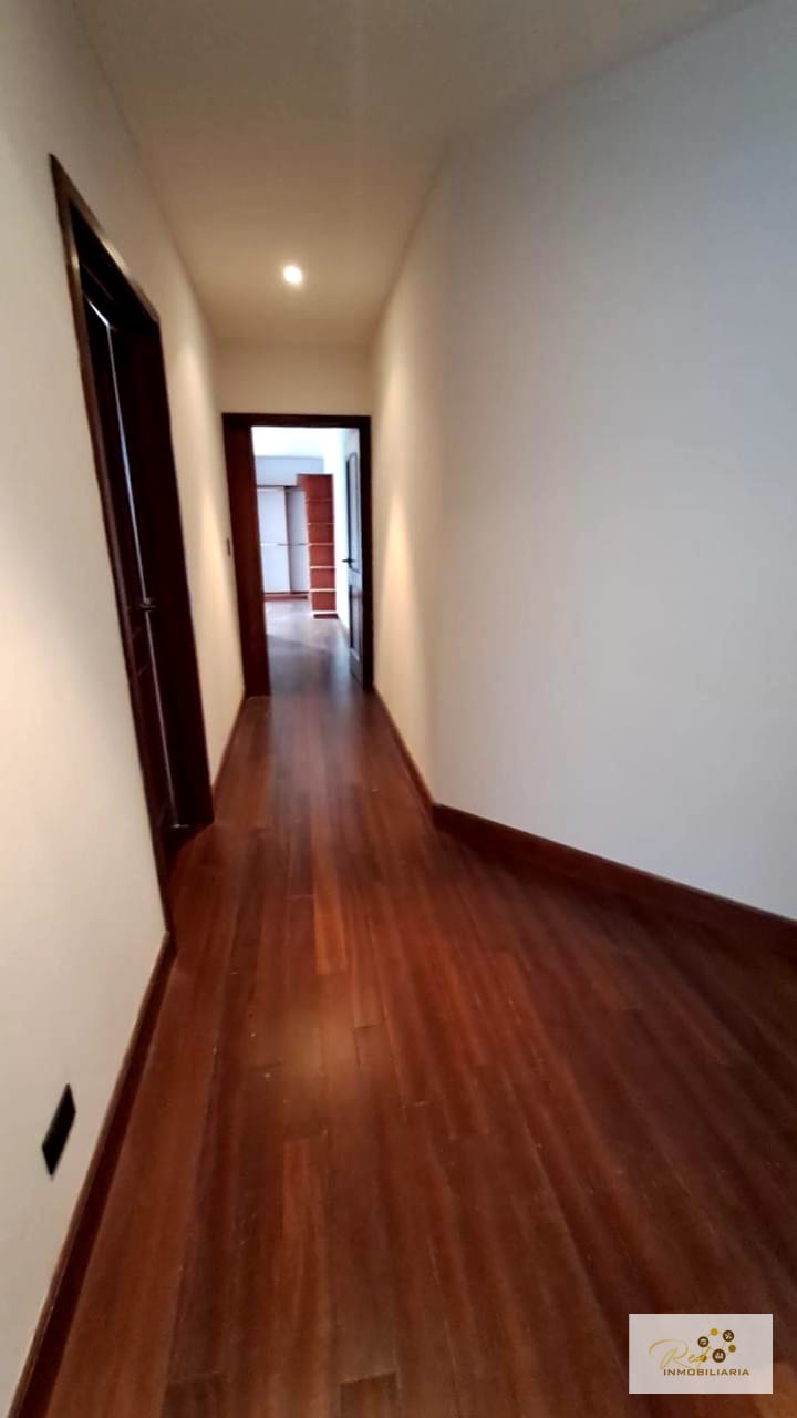 🏢 Renta de amplio apartamento — Edificio Oakland, Zona 10 — Apartamento en Alquiler en Zona 10, Guatemala, Ciudad — foto 13 de 17