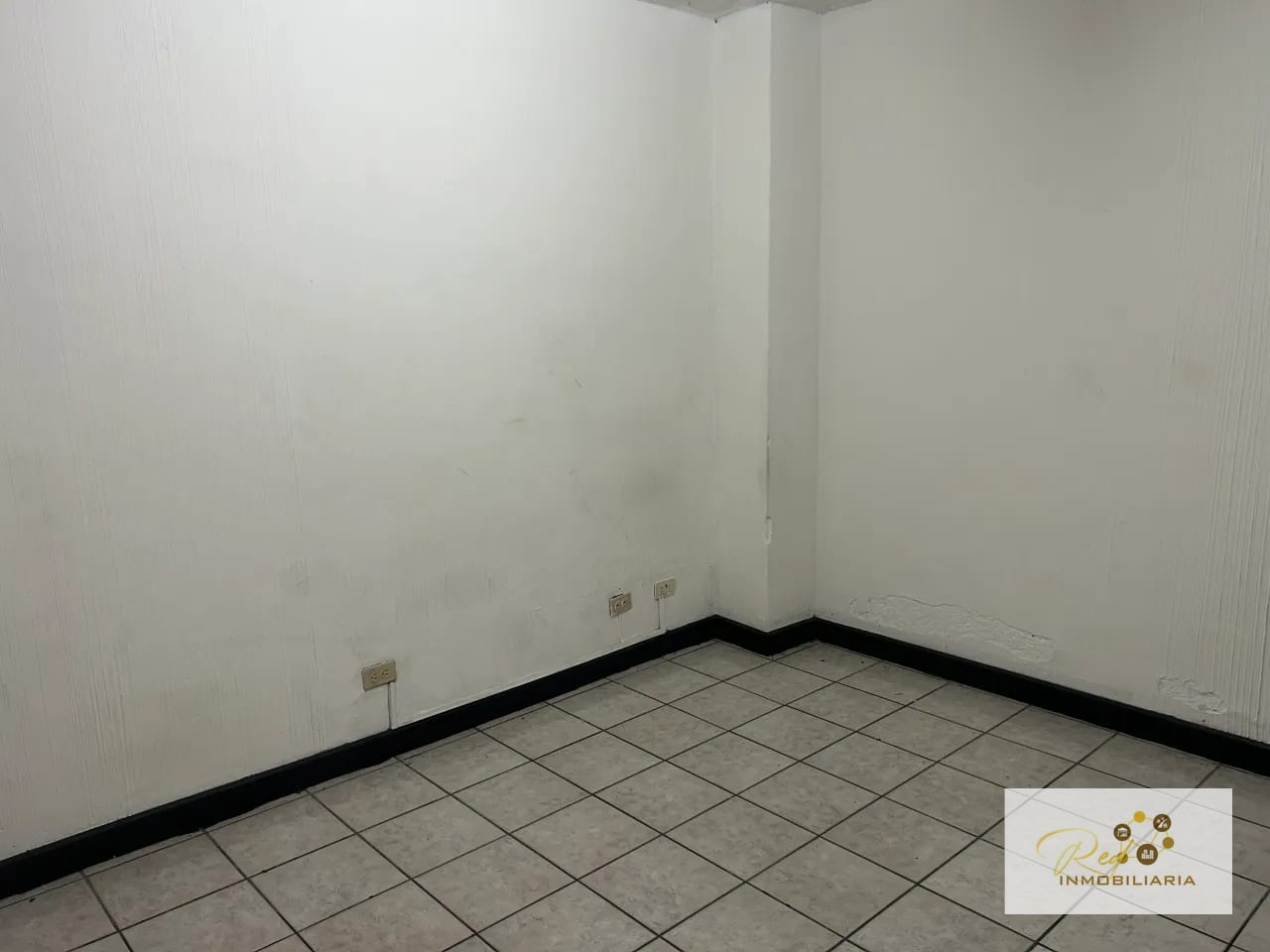 Edificio de 4 niveles 🏢 — Zona 9, Ciudad Capital — Edificio en Venta en Zona 9, Guatemala, Ciudad — foto 7 de 17