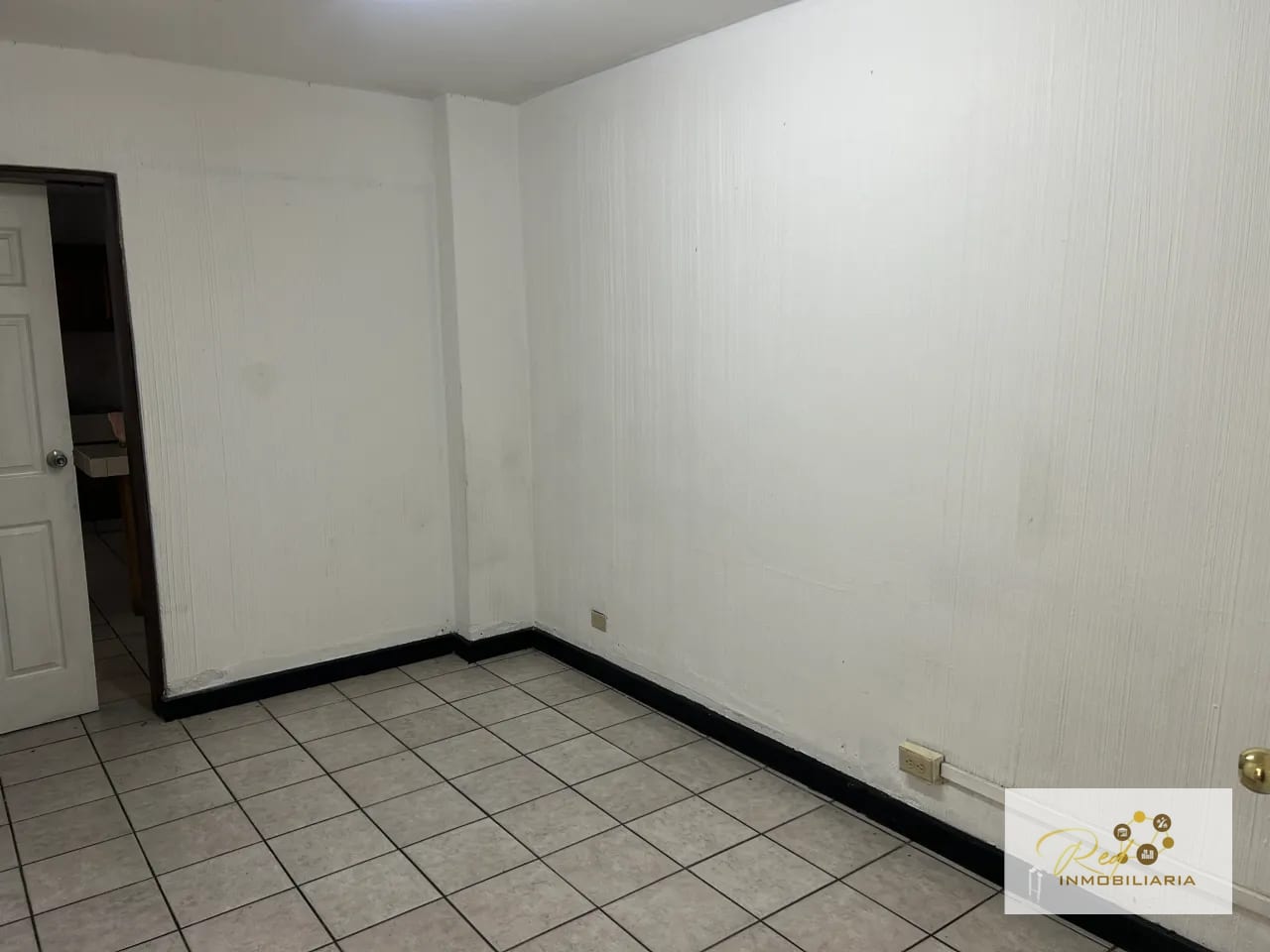 Edificio de 4 niveles 🏢 — Zona 9, Ciudad Capital — Edificio en Venta en Zona 9, Guatemala, Ciudad — foto 9 de 17