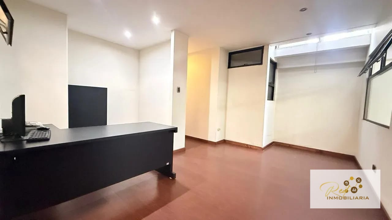 🏢 Oficina en alquiler — Zona 9, Edificio Reformador (Avenida Reforma) — Oficina en Alquiler en Zona 9, Guatemala, Ciudad — foto 5 de 7