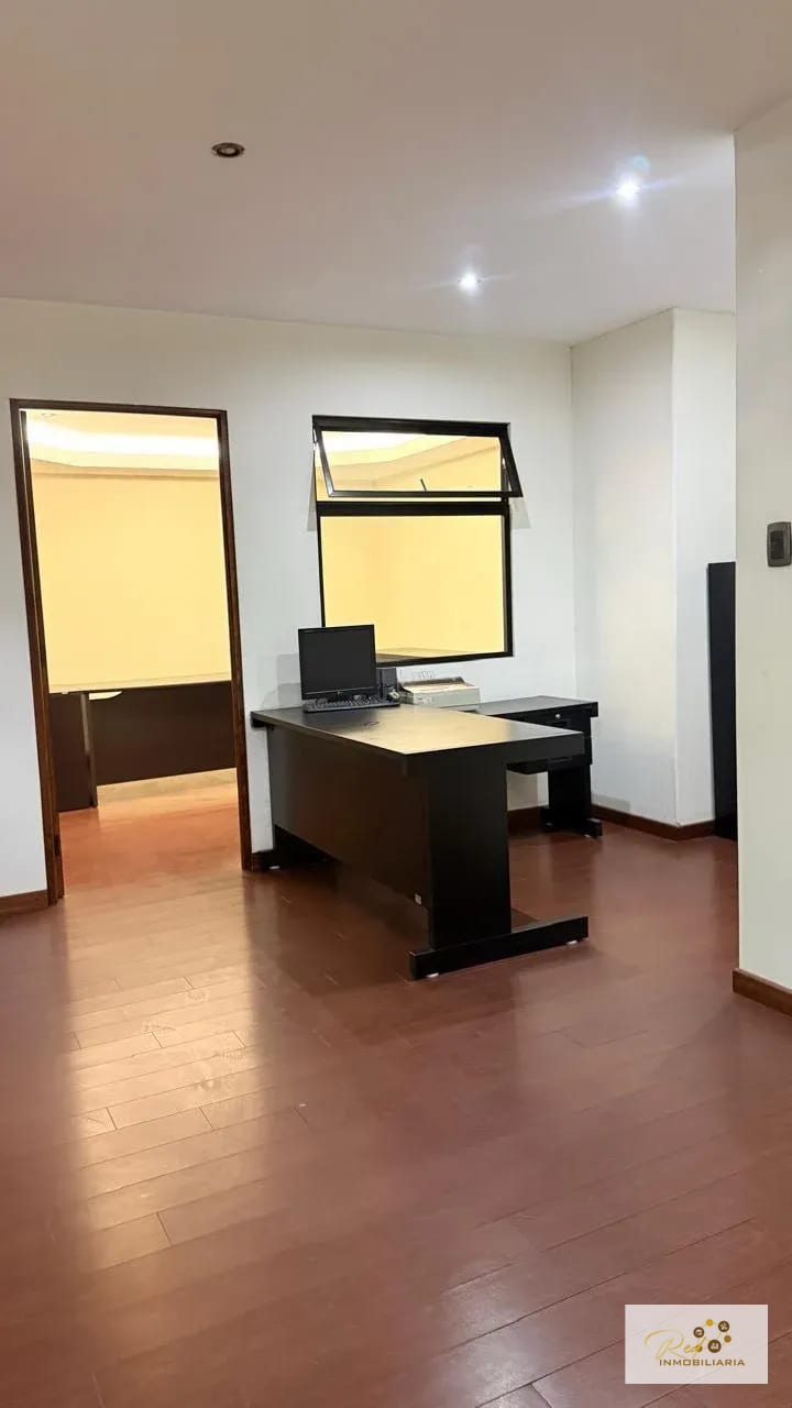 🏢 Oficina en alquiler — Zona 9, Edificio Reformador (Avenida Reforma) — Oficina en Alquiler en Zona 9, Guatemala, Ciudad — foto 2 de 7