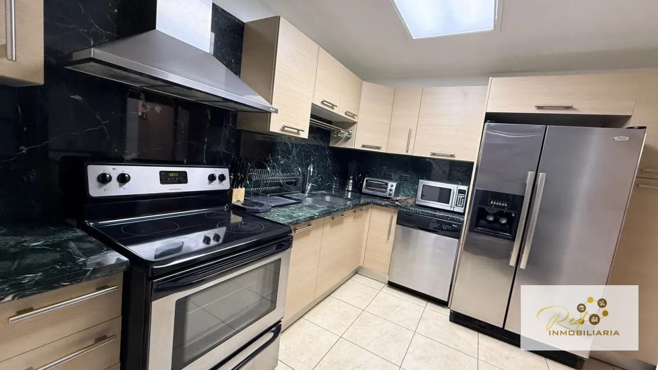 🏢 Apartamento AMUEBLADO en alquiler — Zona 10, Edificio Santa María — Apartamento en Alquiler en Zona 10, Guatemala, Ciudad — foto 7 de 10