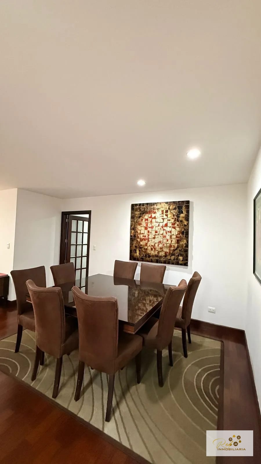 🏢 Apartamento AMUEBLADO en alquiler — Zona 10, Edificio Santa María — Apartamento en Alquiler en Zona 10, Guatemala, Ciudad — foto 8 de 10